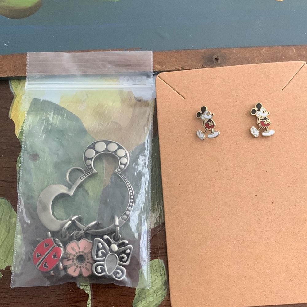 Disney lot earrings & Pendant. Very cute for the Disney fan.